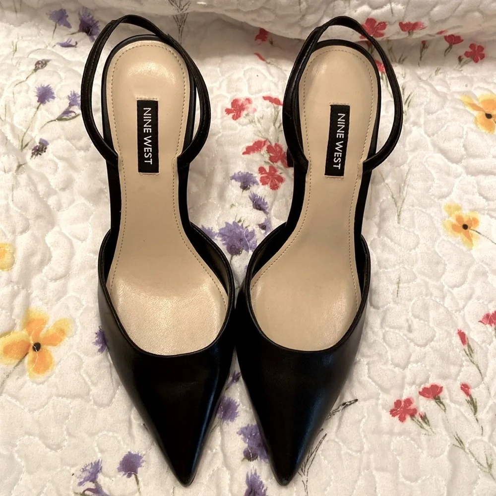 Nine West Slingbacks In The Clear Heels Pointy Toe Black Worn Once WM SZ 7 1/2 M
